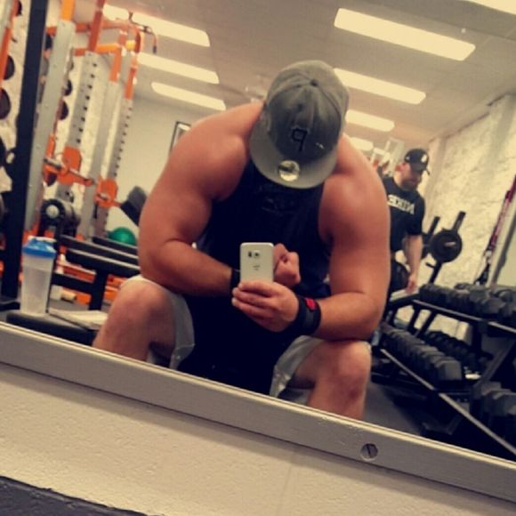 Meet your Posher, Chris - Picture 1 of 1